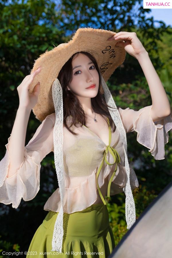 [XiuRen]高清写真图 2023.08.04 No.7189 鱼子酱Fish 户外美腿